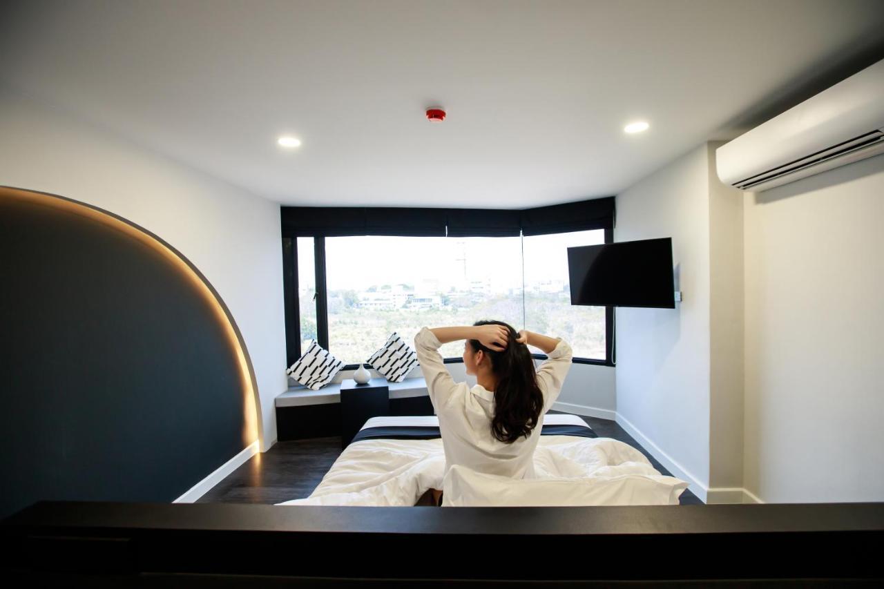 צ'יאנג מאי Sr Grand Hotel Chiangmai מראה חיצוני תמונה