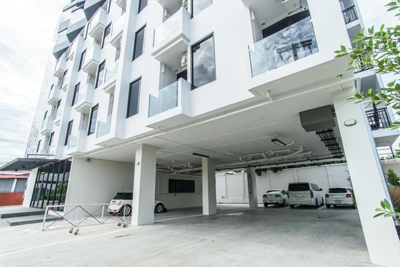 צ'יאנג מאי Sr Grand Hotel Chiangmai מראה חיצוני תמונה